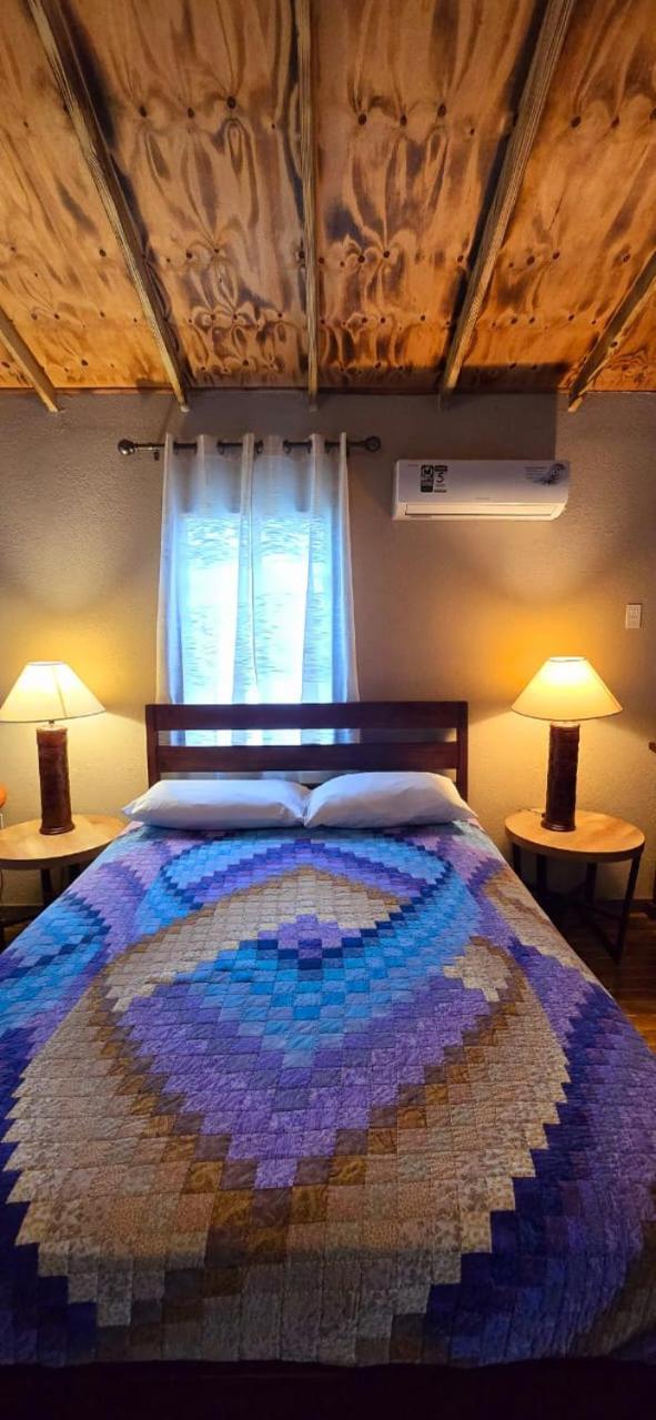 Tuquil-Ha Bed & Breakfast Ladyville Екстериор снимка
